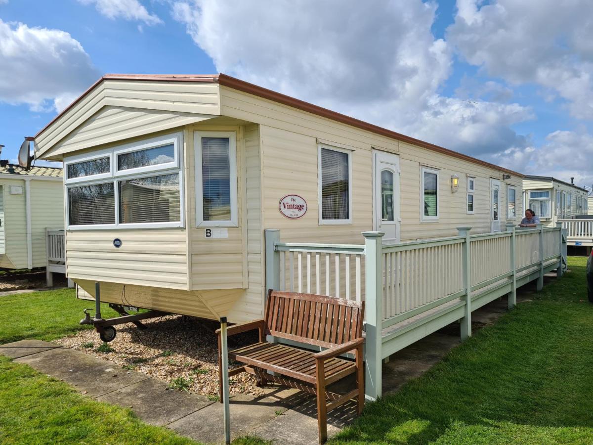 6 Berth Central Heated On Golden Sands Vintage Ingoldmells Exterior foto