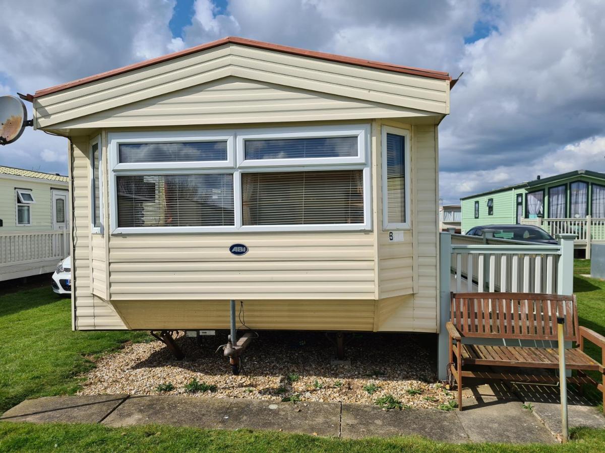 6 Berth Central Heated On Golden Sands Vintage Ingoldmells Exterior foto